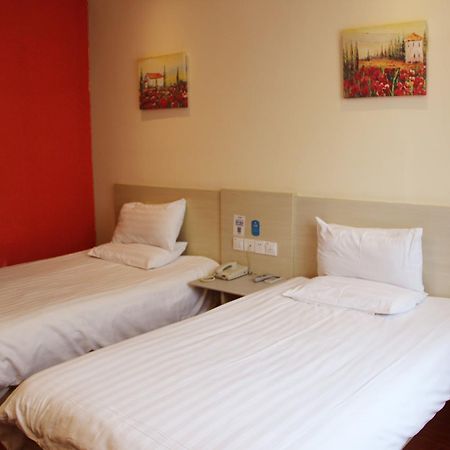 Hi Inn Shanghai Dahua 3 Road Shanghaj Zewnętrze zdjęcie